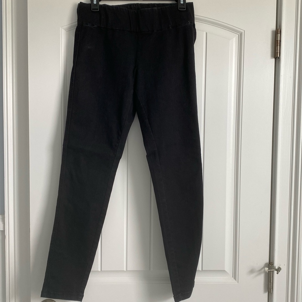Black Distressed Coloring Skinny Jean